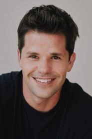 Ảnh diễn viên Max Carver